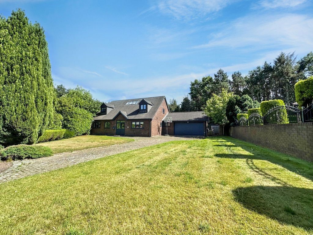 Property photo 1 of 37