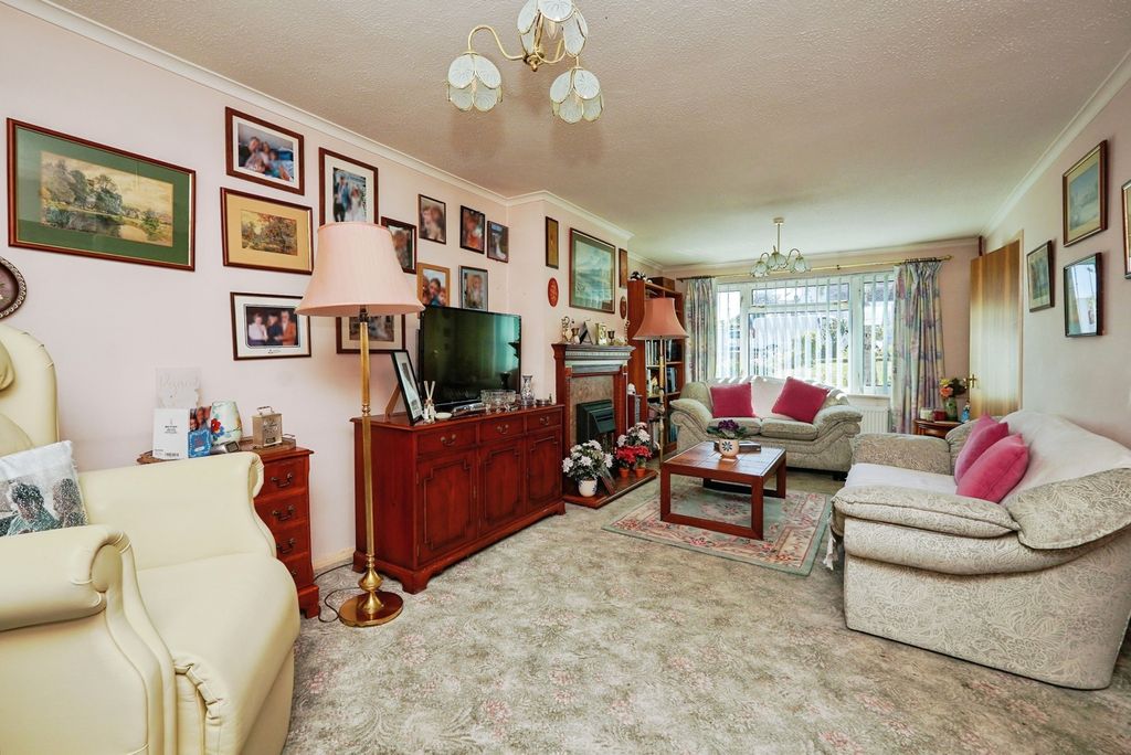 Property photo 3 of 20 Pbox-Img.Jpg