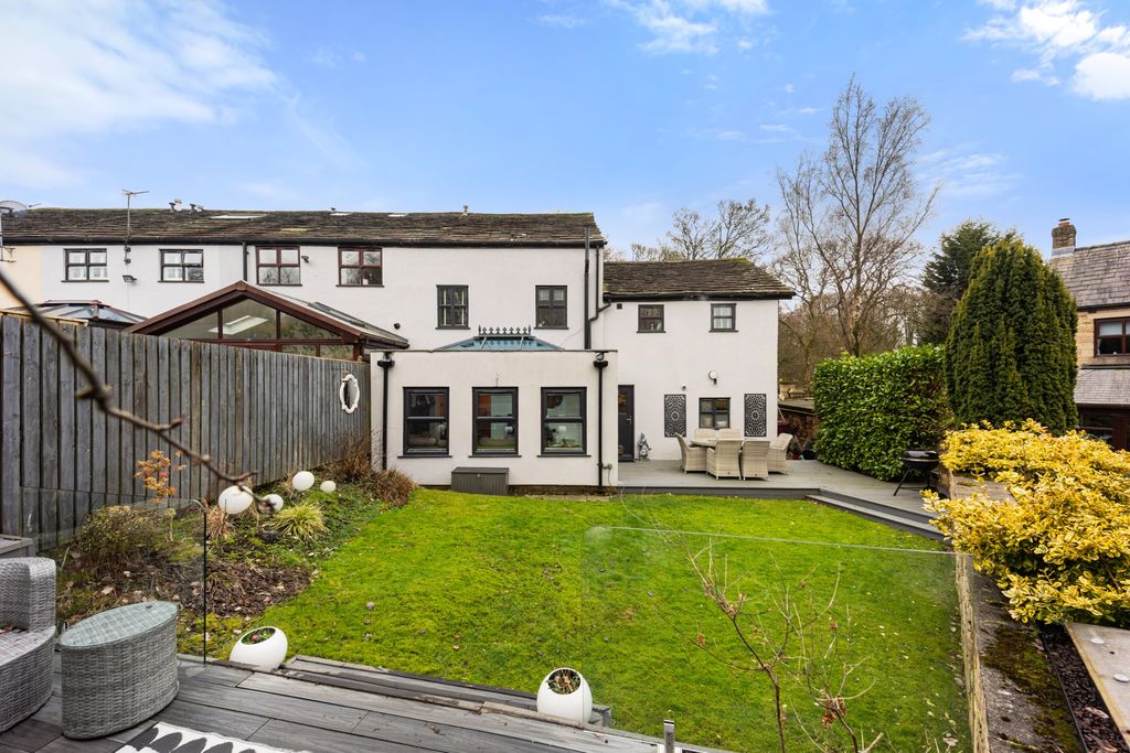 Property photo 2 of 39 Photograph 2