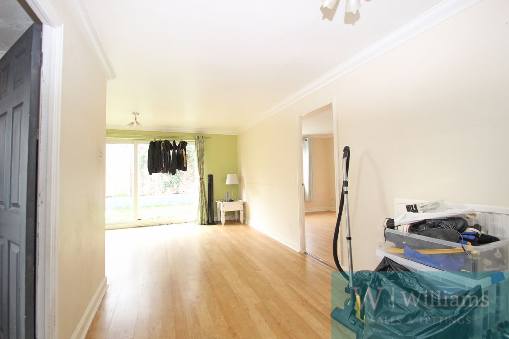 Property photo 2 of 9 Living Room