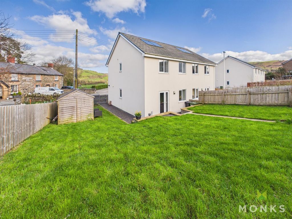 Property photo 2 of 22 Rear Garden