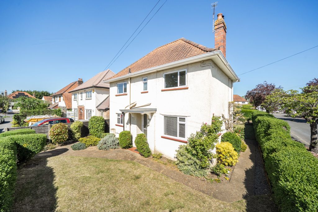 Property photo 1 of 18