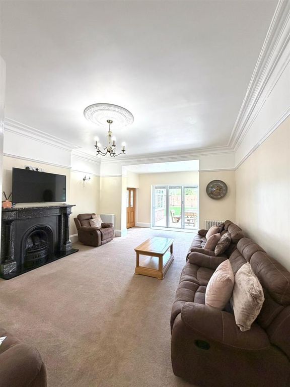 Additional image 8 of 6 bed property for saleMoorside North, Newcastle Upon Tyne NE4