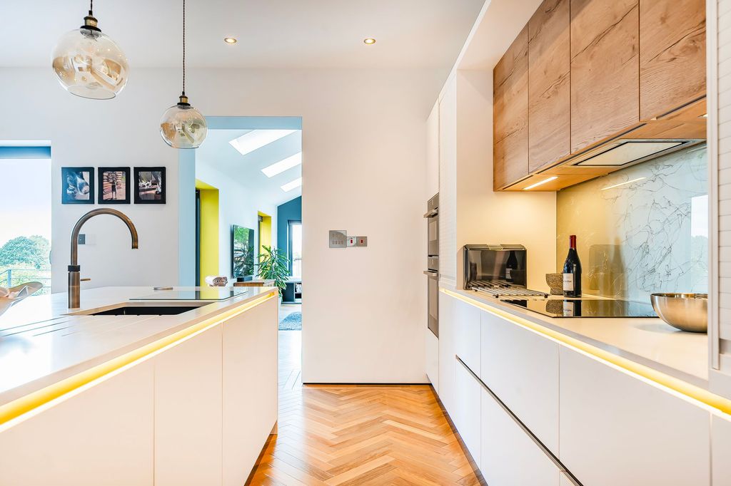 Property photo 1 of 38 Kitchen/Breakfast Room