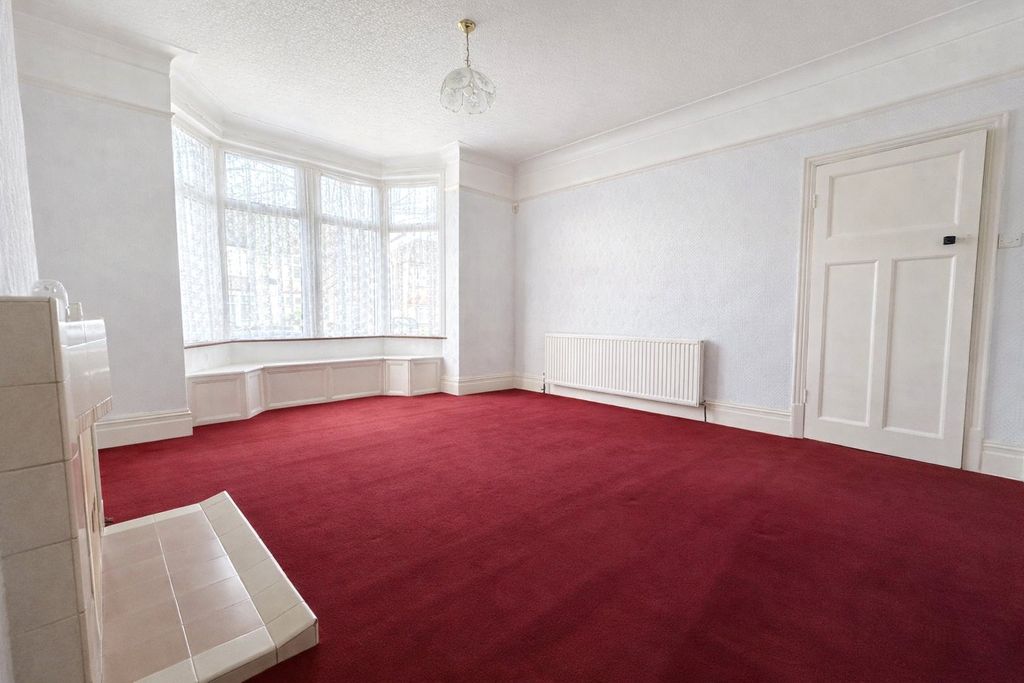 Property photo 2 of 14 Picture 2