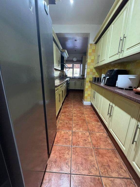 Property photo 2 of 17 Gallery