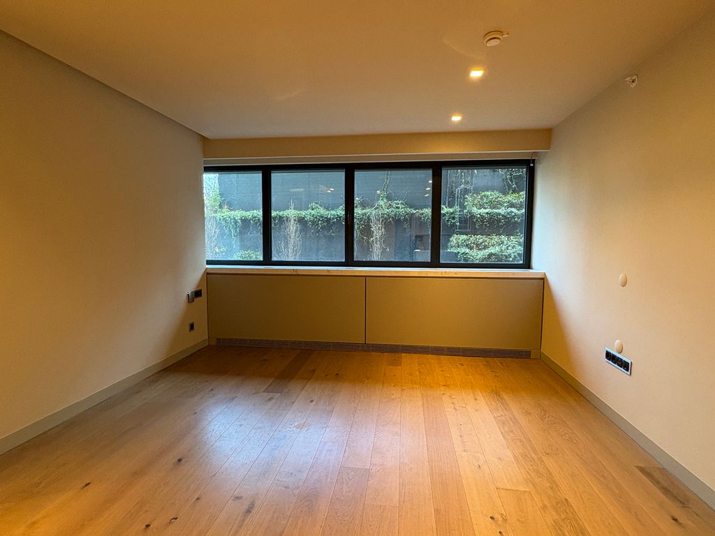 Property photo 2 of 65