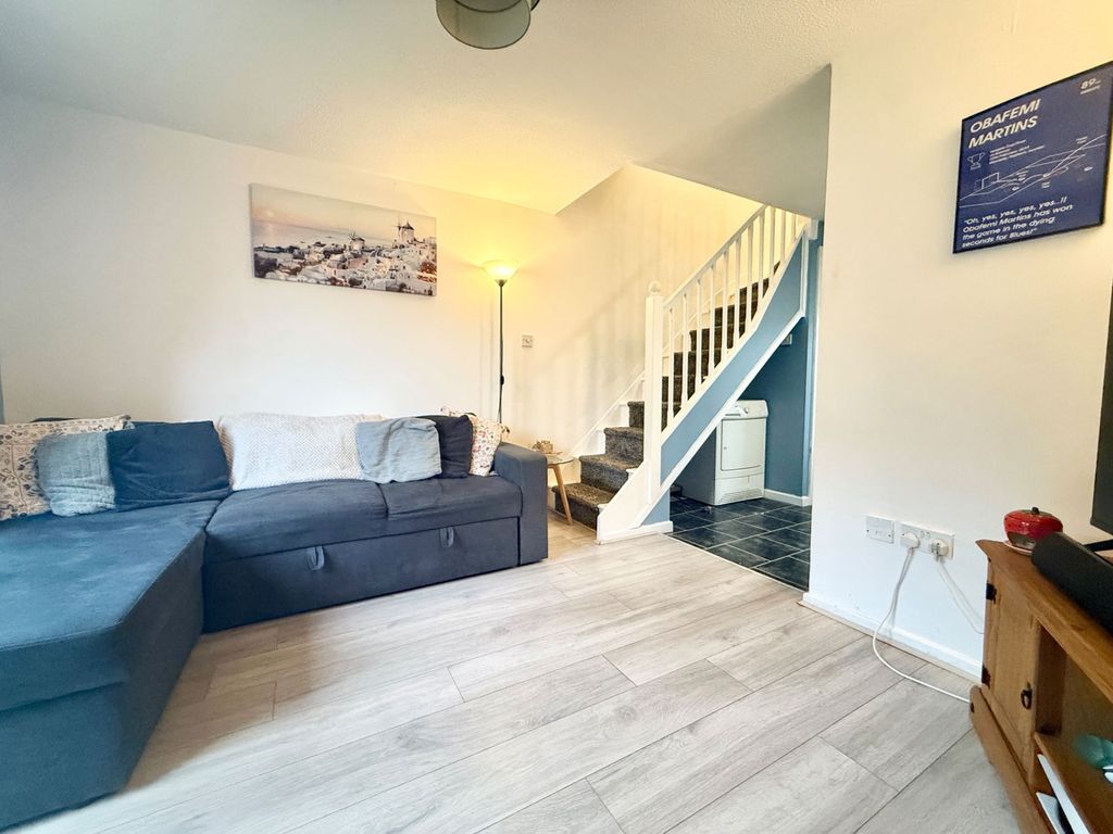 Property photo 3 of 12