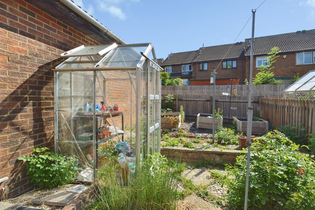 Property photo 3 of 19 Pbox-Img.Jpg