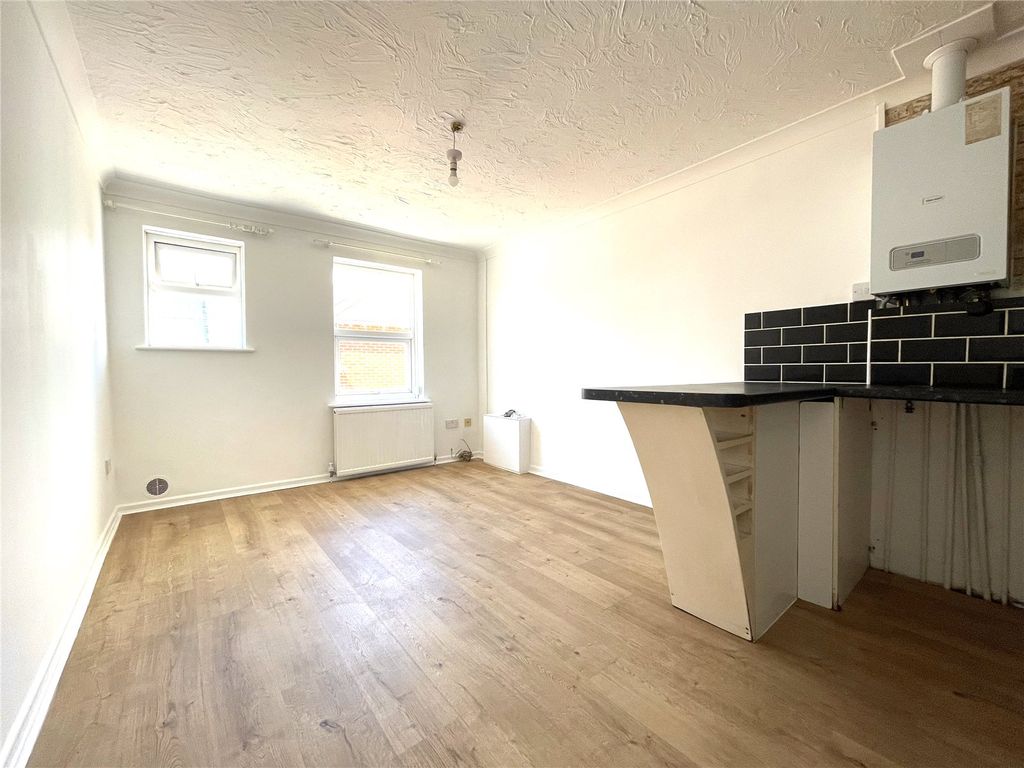 Property photo 3 of 13 Picture No. 19