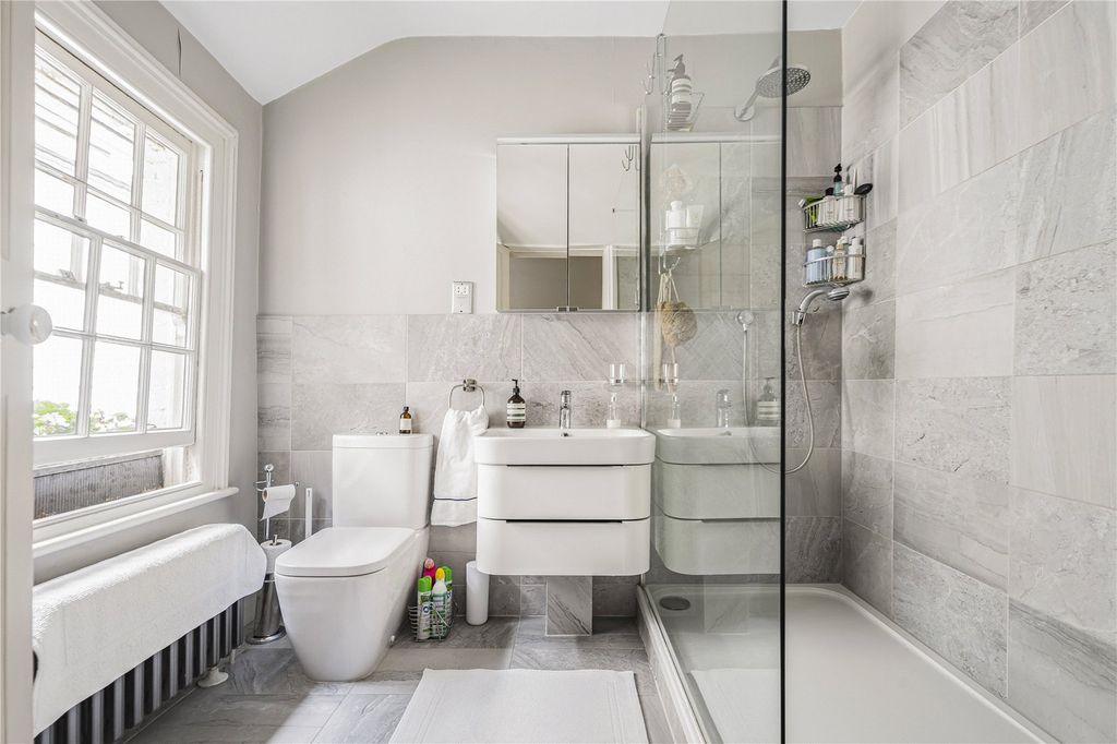 Additional image 21 of 6 bed detached house for saleAshendene Road, Bayford, Hertfordshire SG13