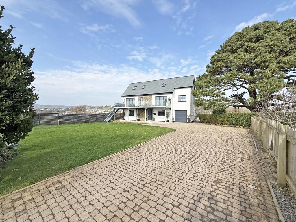 Additional image 4 of 4 bed detached house for saleThe Mount, Par, Cornwall PL24