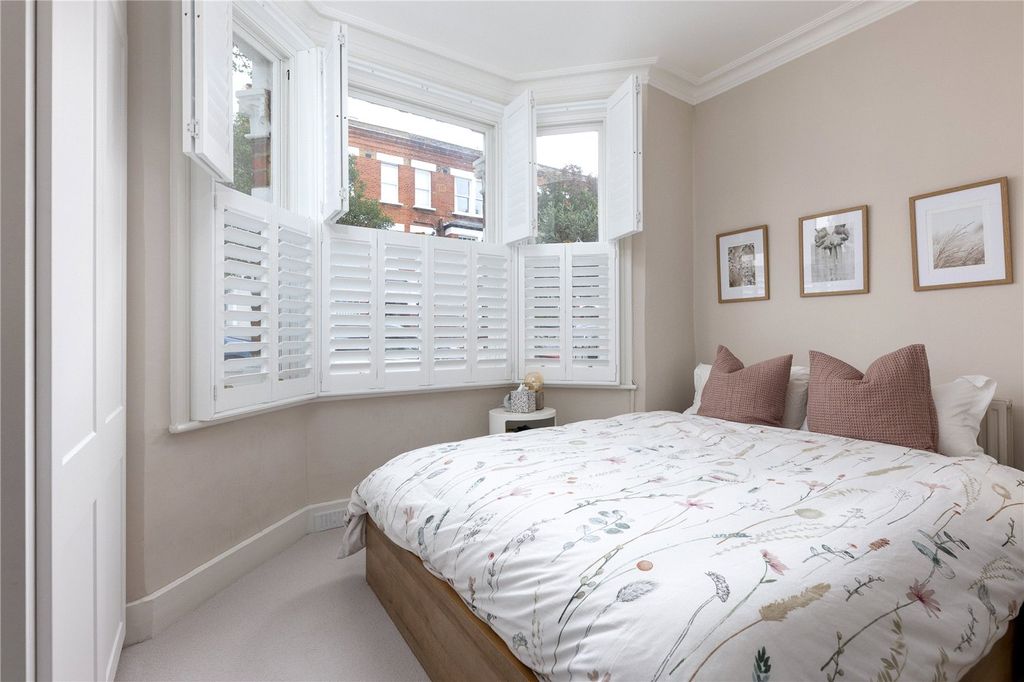 Property photo 3 of 9 Picture No. 11