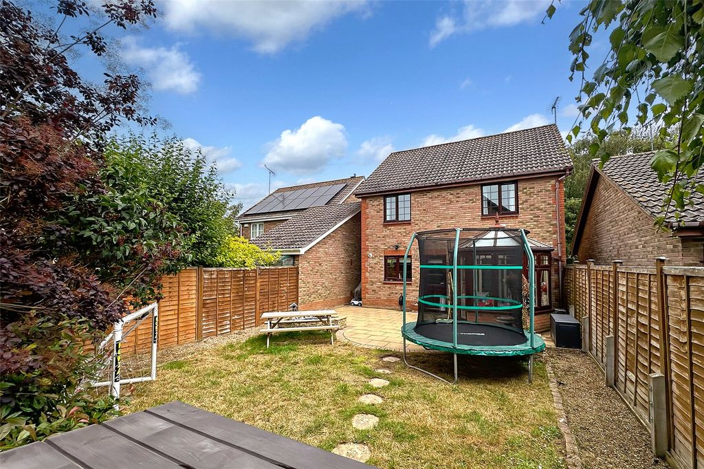 Property photo 2 of 25 Picture No. 23