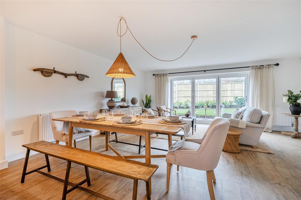Property photo 2 of 39 Dining Room 2.Jpg