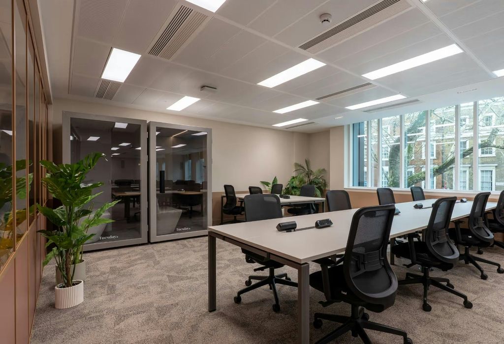 Property photo 1 of 4 69cd101B70c3E6B9c359d97E_Runway East Covent Garden - Example Office (1).Png