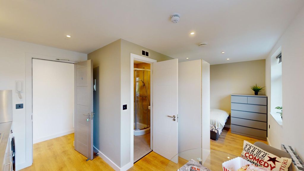 Property photo 1 of 4