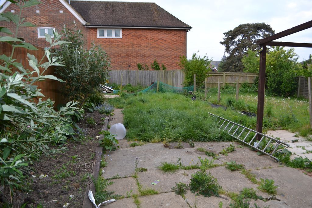 Property photo 2 of 11 Garden