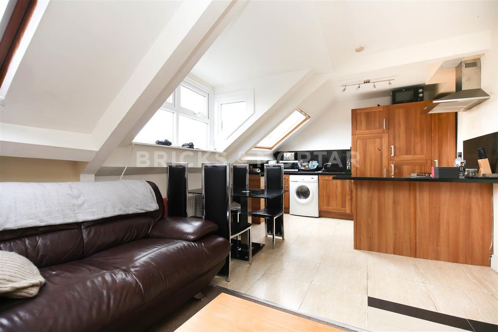 Property photo 1 of 10 1.Jpg