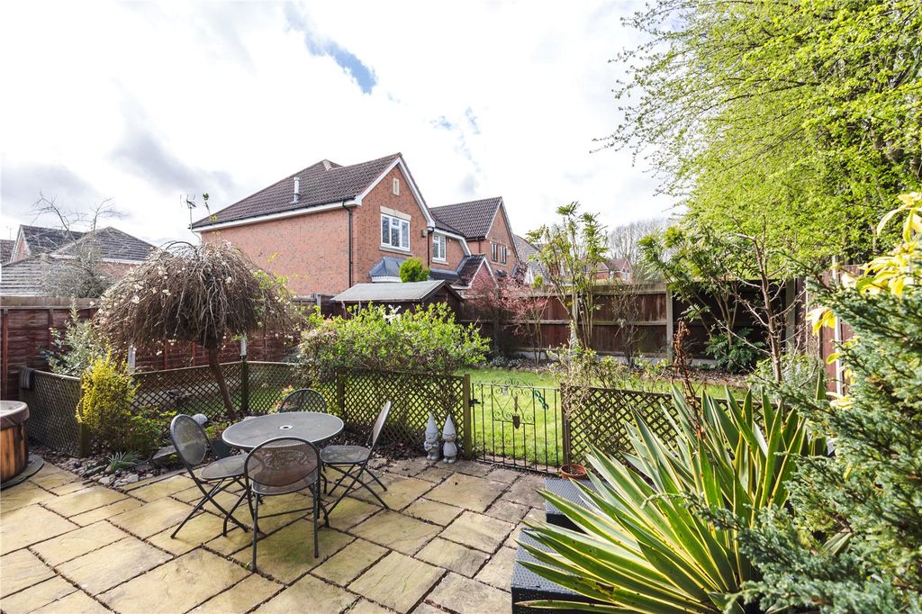 Property photo 2 of 38 Picture No. 06