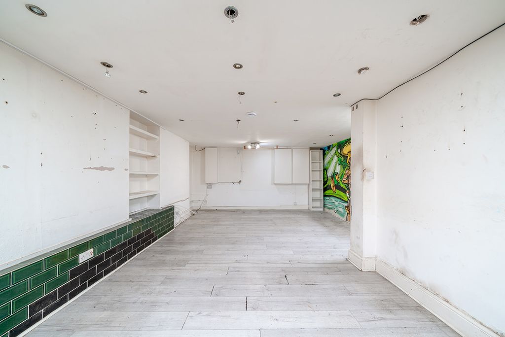 Property photo 2 of 10 Picture 2