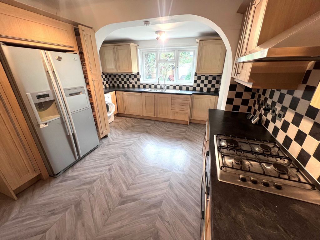 Property photo 3 of 7 Picture No. 31