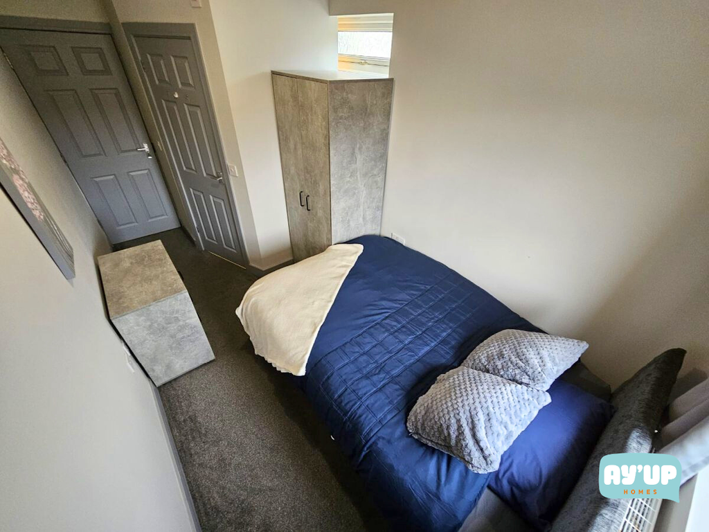 Property photo 2 of 3