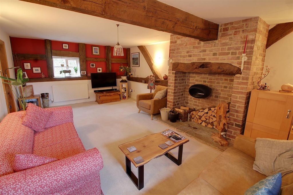 Property photo 2 of 25 Img_8247-Img_8249.Jpg