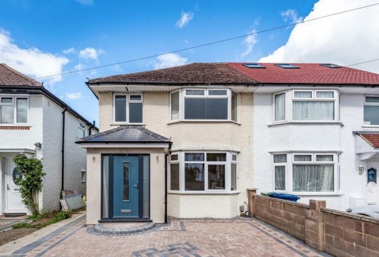 Property photo 2 of 7 1