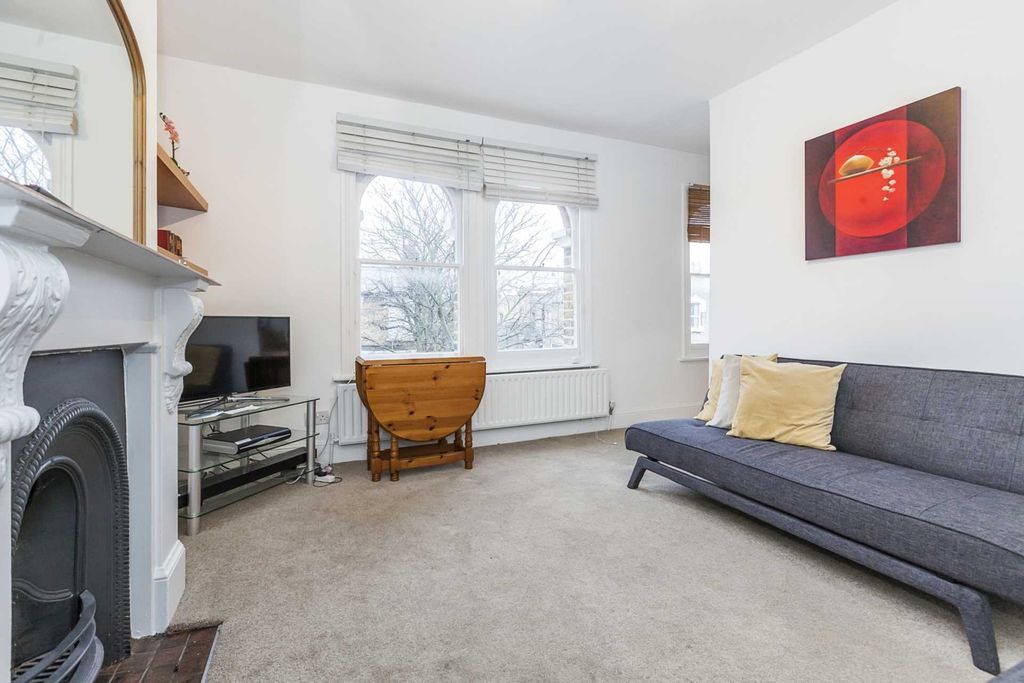 Property photo 2 of 13