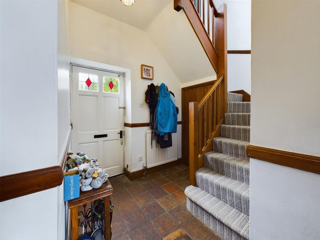 Property photo 2 of 15 Cam04116G0-Pr0011-Still003.Jpg