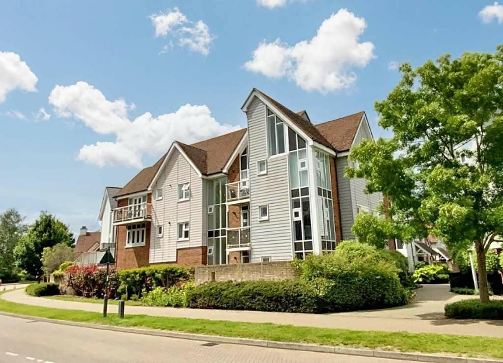 Property photo 1 of 9 6 Niagara Front Photo.Jpeg