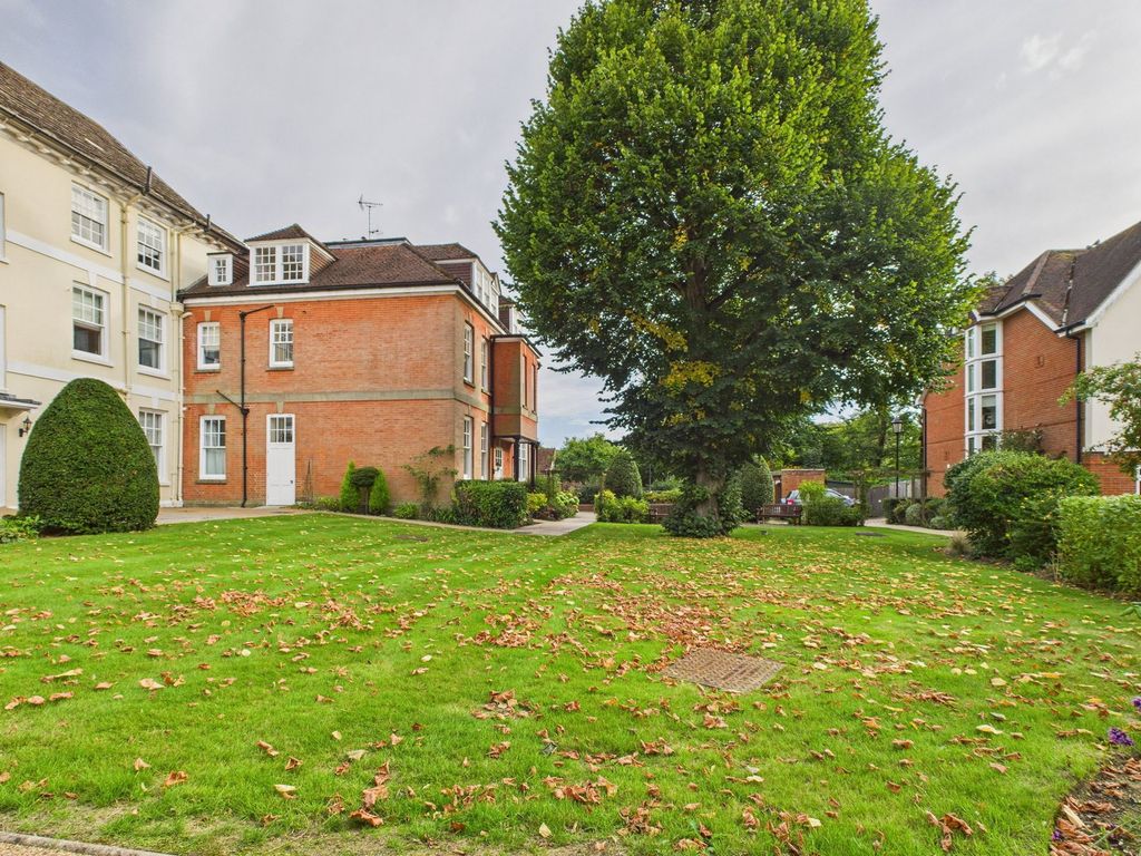 Additional image 11 of 2 bed flat for saleBlackhorse Way, Horsham RH12