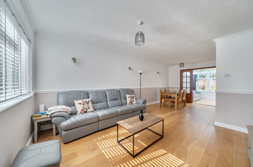 Property photo 2 of 12 1436011-9-69Ceaac...