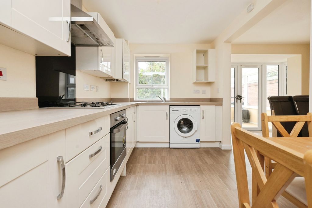 Property photo 3 of 19 Pbox-Img.Jpg