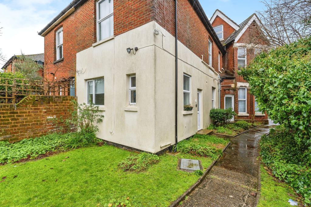 Property photo 1 of 17 Photography