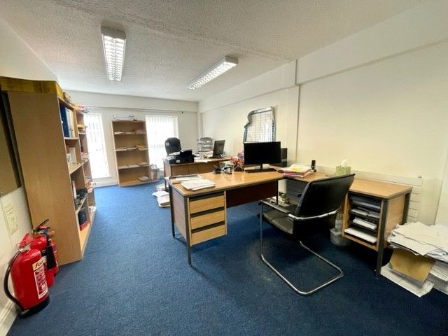 Property photo 3 of 7