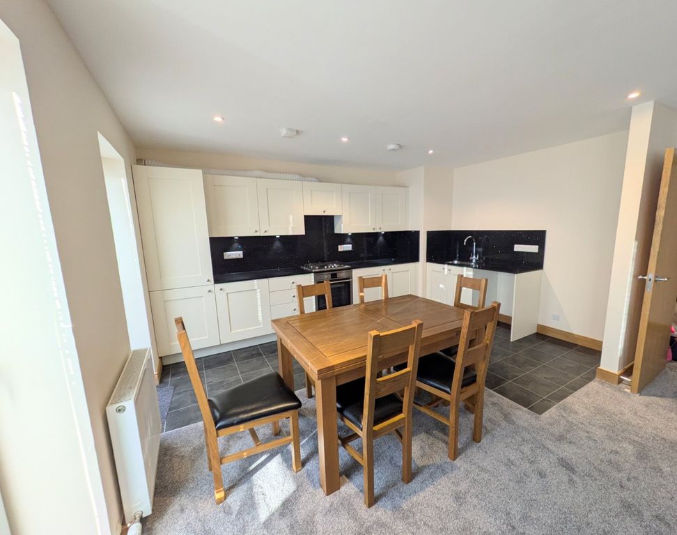 Property photo 3 of 8 Photo 3