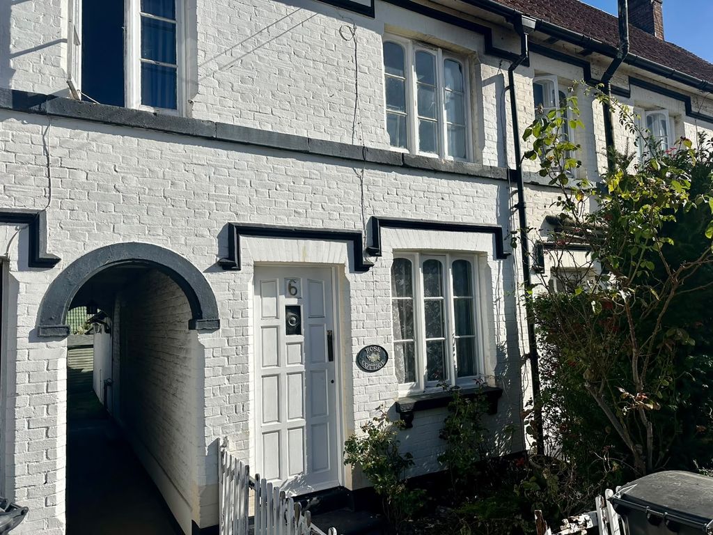 Property photo 1 of 5