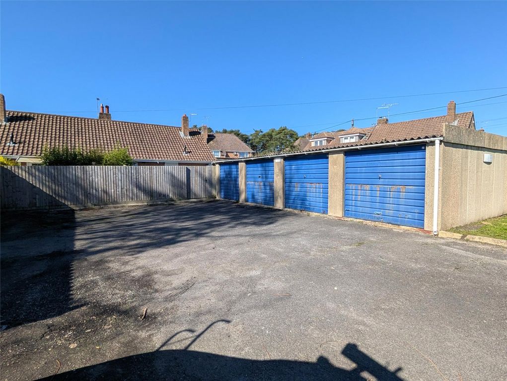 Property photo 2 of 8 Picture No. 01