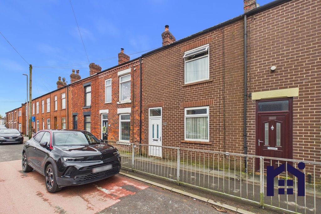 Property photo 1 of 19 Front Elevation