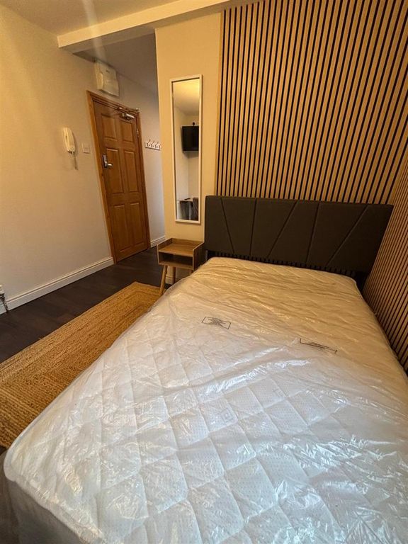 Property photo 3 of 9 Npga9906.Jpg