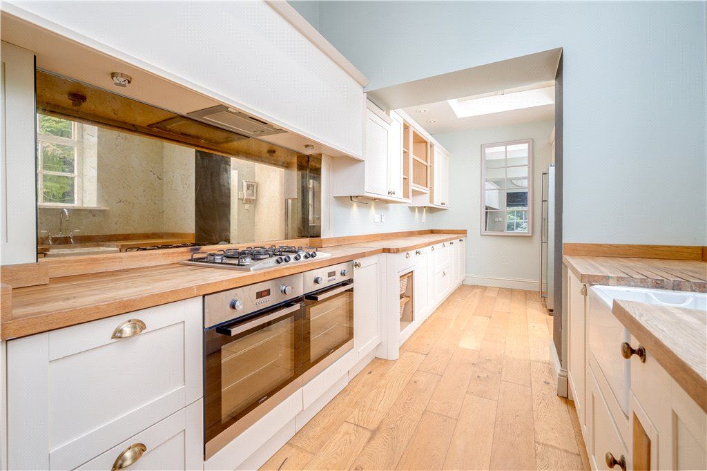 Property photo 2 of 23 Kitchen