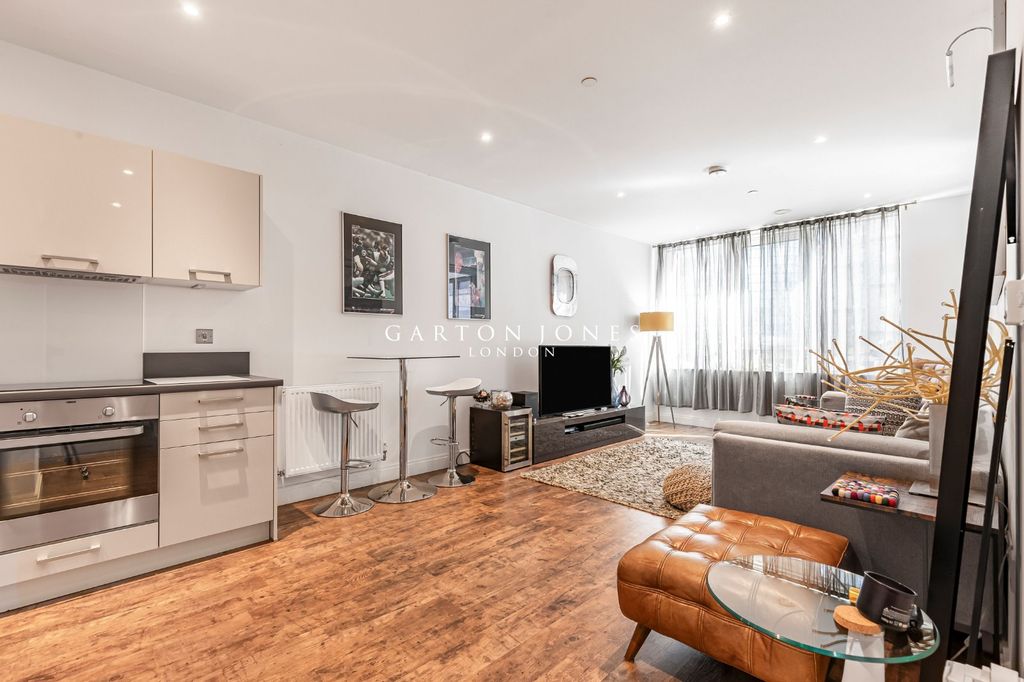 Property photo 3 of 9 Picture No. 05