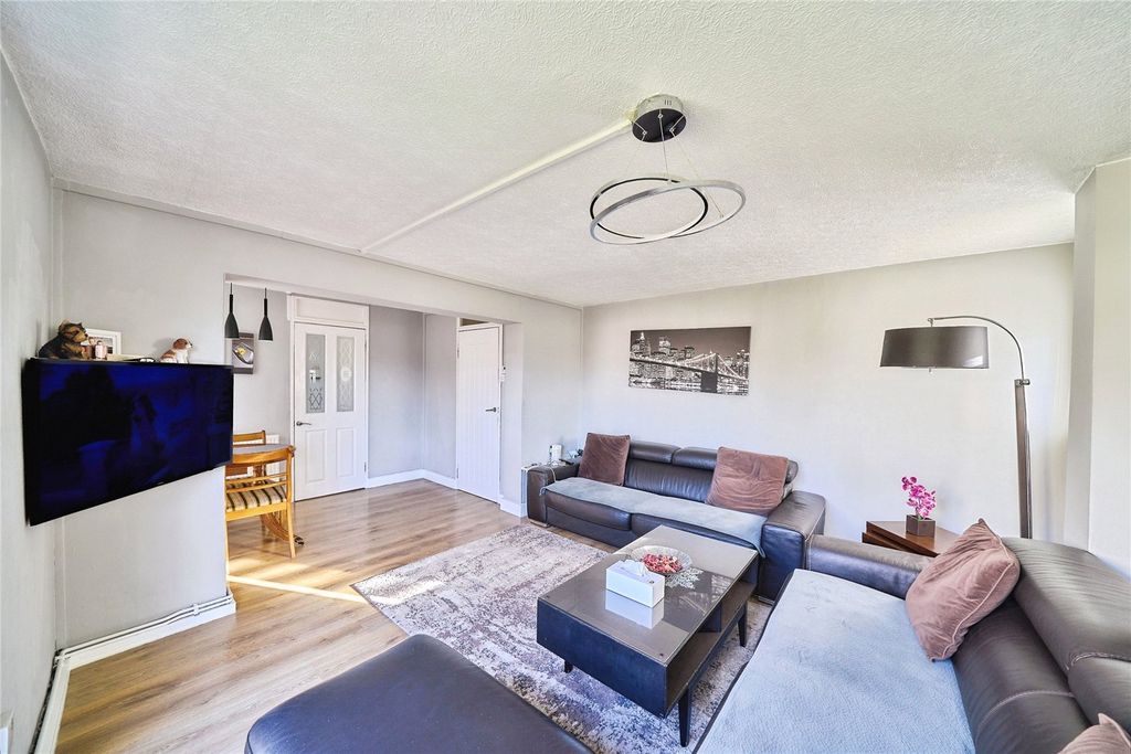 Property photo 3 of 13 Picture No. 17