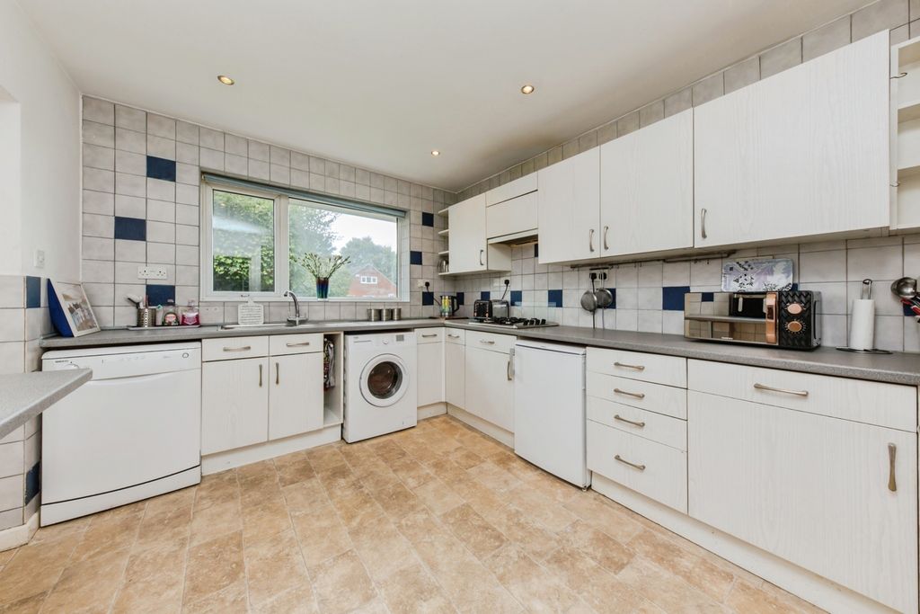 Property photo 3 of 18 Pbox-Img.Jpg