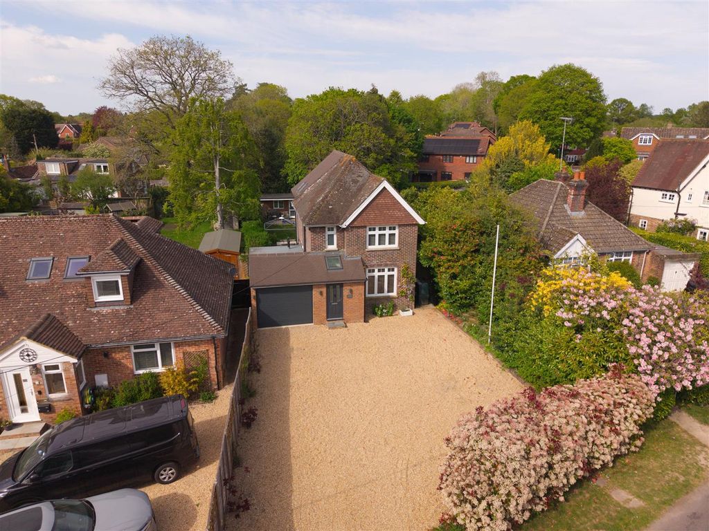 Property photo 1 of 39 5 (12).Jpg