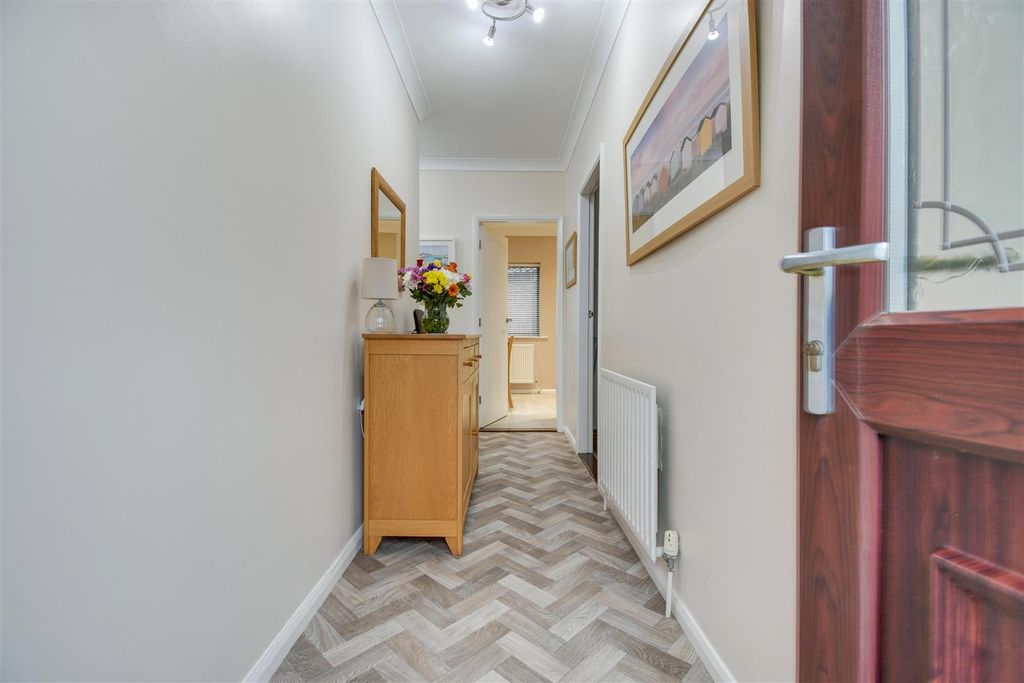 Property photo 2 of 20 Entrance Hallway
