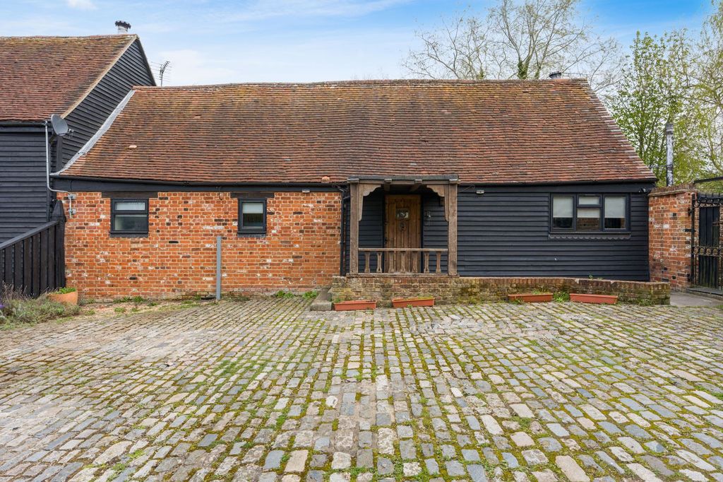 Property photo 1 of 23