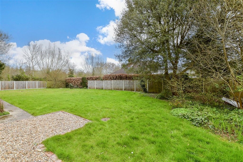 Property photo 2 of 15 Side Garden